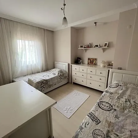 Alacati Carsida, Oezel Havuzlu 4 Odali Izmir Size Iyi Gelecek * Çeşme