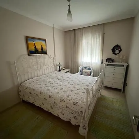 Feriehus Alacati Carsida, Oezel Havuzlu 4 Odali Izmir Size Iyi Gelecek
